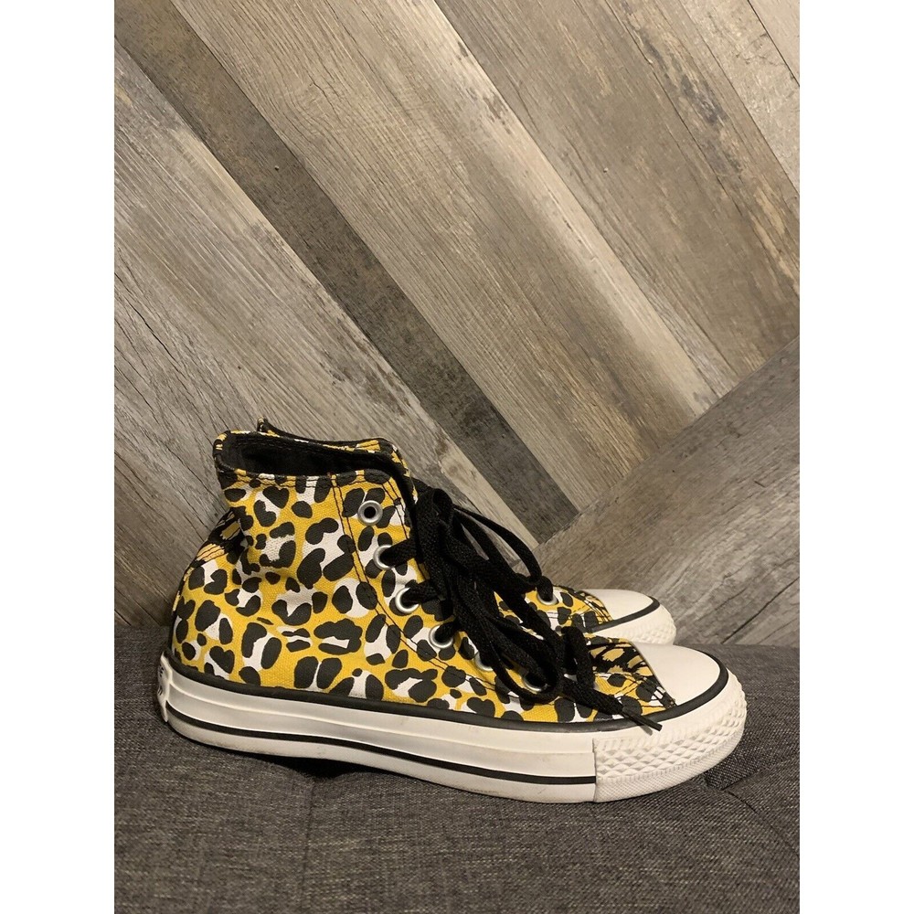 Converse Leopard Women's Size 6 Chuck Taylor All Star High Sneakers 540284F